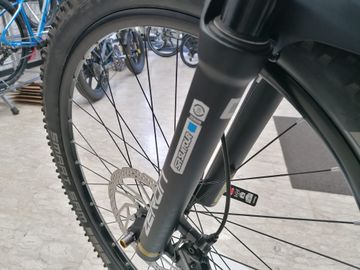 Gebrauchtes MBM Hyperion 29" Full Tg. M 2026 Mountainbike, Hellgrau — Bild 8 von 11