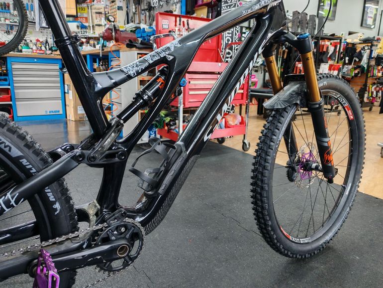 Używany Specialized S-Works Stumpjumper EVO Frameset 2023 2023 Mountainbike — zdjęcie 3 z 8