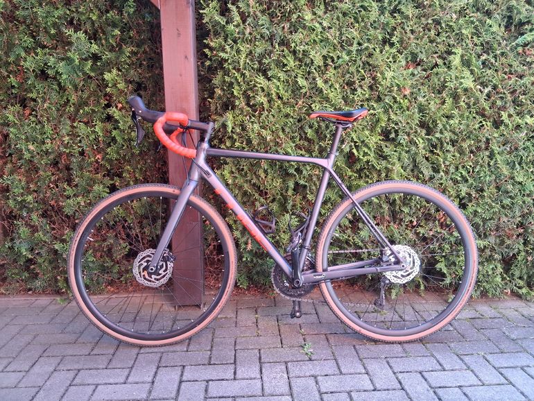 Käytetty CUBE Cross Shimano 105 2024 Road & Gravel — kuva 2 / 5