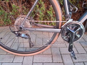 Tweedehands CUBE Cross Shimano 105 2024 Road & Gravel — afbeelding 3 van 5