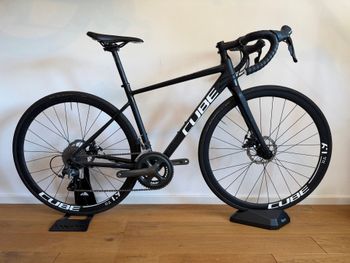Używany CUBE ATTAIN RACE 2021 2021 Road & Gravel