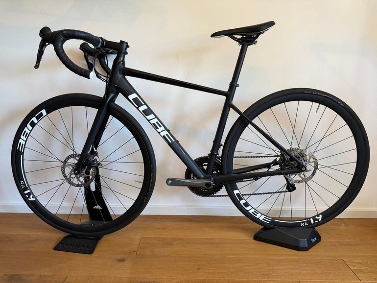 Used CUBE ATTAIN RACE 2021 2021 Road & Gravel, Black — image 2 of 4