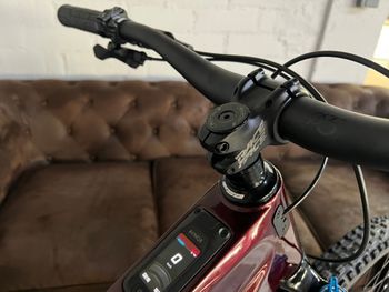 Used CRUSSIS E-Full 12.11 800wh AVINOX M2S 2027 Mountainbike, Red — image 8 of 22