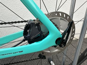 Używany Bianchi Oltre XR3 Disc Ultegra 2020 2020 Road & Gravel — zdjęcie 14 z 15