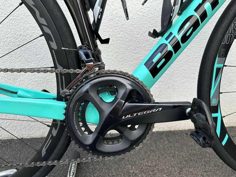 Używany Bianchi Oltre XR3 Disc Ultegra 2020 2020 Road & Gravel — zdjęcie 5 z 15