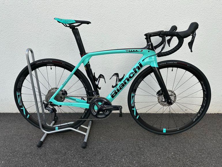 Używany Bianchi Oltre XR3 Disc Ultegra 2020 2020 Road & Gravel — zdjęcie 1 z 15