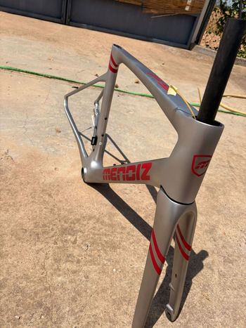 Mendiz F9 Frameset 2025 Road & Gravel de segunda mano, Gris claro — imagen 2 de 5