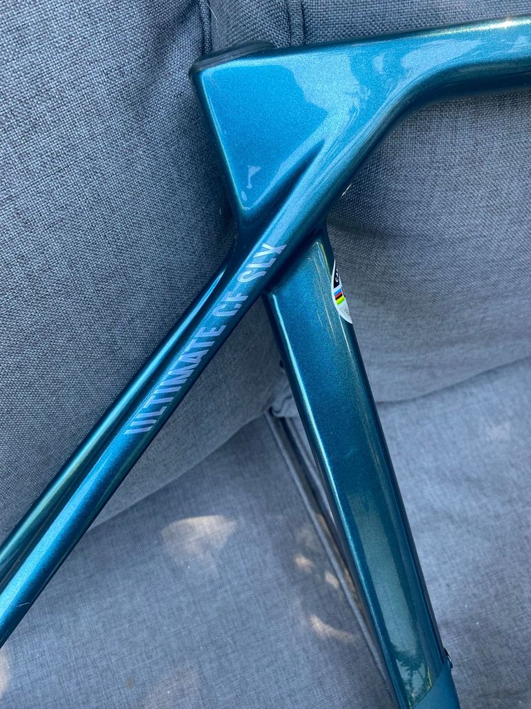 Gebrauchtes Canyon Ultimate CF SLX 8 Di2 C50 2025 Frameset 2025 Road & Gravel, Blau — Bild 3 von 6