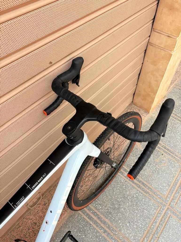 Used CUBE Cross SRAM Force 2022 Road & Gravel, Light Gray — image 4 of 6