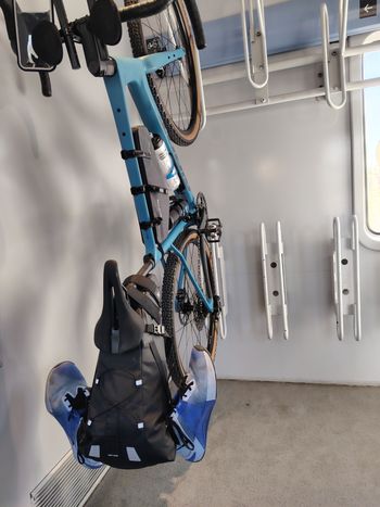 Used Giant Revolt Advanced 3 2026 2026 Road & Gravel, Blue — image 4 of 4