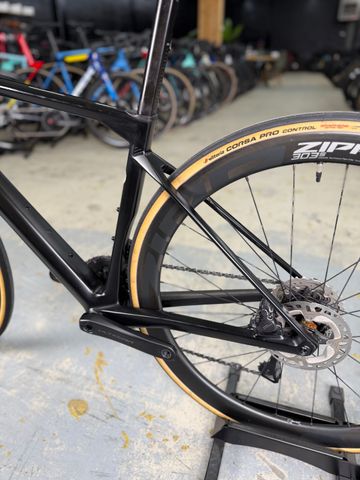 Použité BMC Roadmachine 01 FIVE 2023 2023 Road & Gravel — obrázek 20 z 22