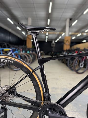 Použité BMC Roadmachine 01 FIVE 2023 2023 Road & Gravel — obrázek 9 z 22