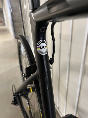 Used Cannondale CAAD13 2021 Road & Gravel, Black — image 2 of 5