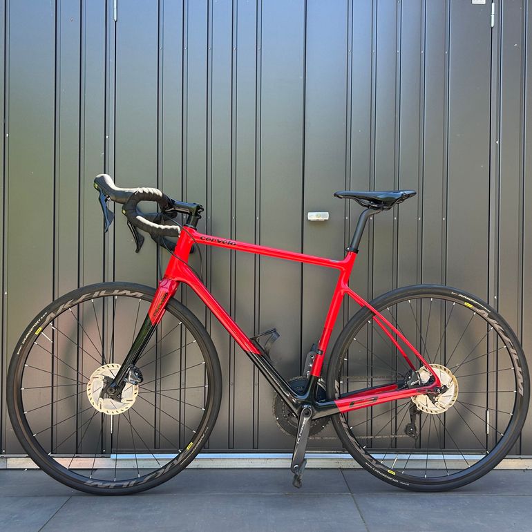 Cervélo C3 Ultegra Disc 2018 (barely Used) 2018 Road & Gravel usato, Rosso — immagine 2 di 14