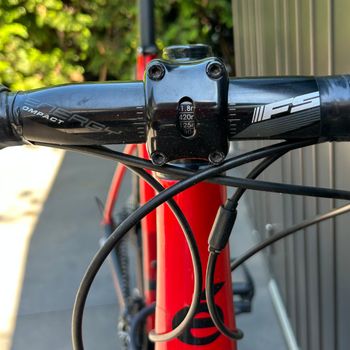 Cervélo C3 Ultegra Disc 2018 (barely Used) 2018 Road & Gravel usato, Rosso — immagine 9 di 14