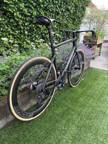 Używany Specialized Tarmac SL7 Pro - Ultegra Di2 2021 2021 Road & Gravel