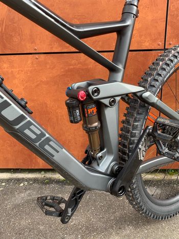 Używany CUBE STEREO 140 HPC TM 27.5 2021 2021 Mountainbike — zdjęcie 2 z 14