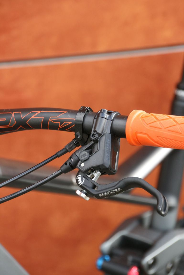 Używany CUBE STEREO 140 HPC TM 27.5 2021 2021 Mountainbike — zdjęcie 12 z 14