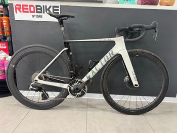 Tweedehands Factor OSTRO VAM - SRAM Red w/ Power Meter 2024 2024 Racefiets & gravel