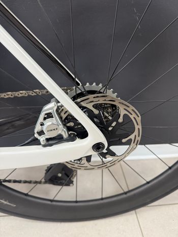Używany Factor OSTRO VAM - SRAM Red w/ Power Meter 2024 2024 Road & Gravel — zdjęcie 12 z 15