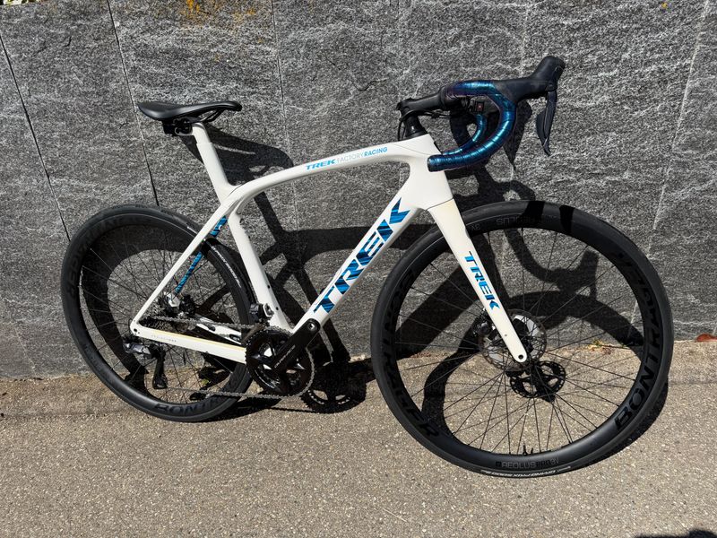 Used Trek Domane Shimano Ultegra Di2 2022 Road & Gravel
