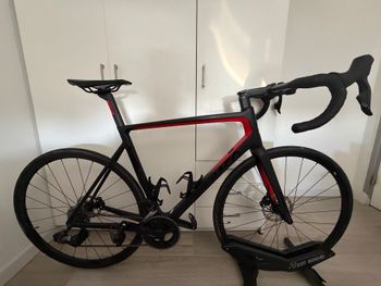 Używany Colnago V3 Disc Rival AXS Bike 2024 2024 Road & Gravel