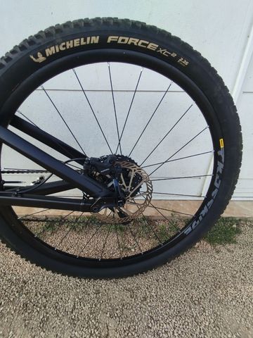 Used Canyon Neuron Shimano Deore XT 2017 Mountainbike, Black — image 9 of 11