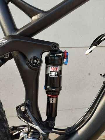 Used Canyon Neuron Shimano Deore XT 2017 Mountainbike, Black — image 11 of 11