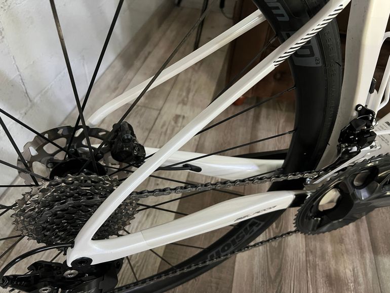Used Berria BELADOR ELITE 105 2025 2025 Road & Gravel, White — image 17 of 20