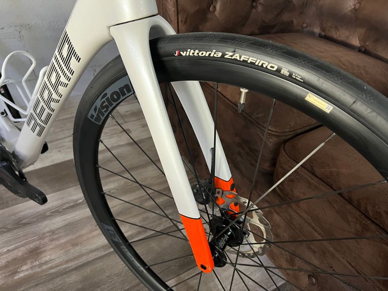 Used Berria BELADOR ELITE 105 2025 2025 Road & Gravel, White — image 10 of 20