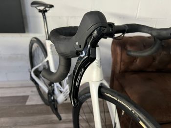 Used Berria BELADOR ELITE 105 2025 2025 Road & Gravel, White — image 7 of 20