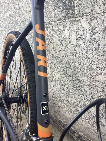 Używany Fuji Jari 2.5 2025 2025 Road & Gravel — zdjęcie 7 z 8