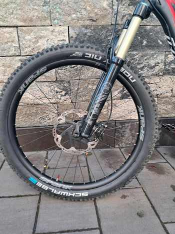 Specialized Stumpjumper FSR Comp 2016 Mountainbike usato, Nero — immagine 2 di 8