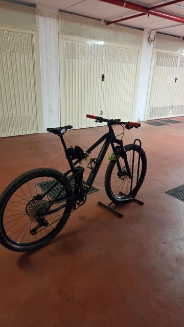 Brugt CUBE STEREO 120, RACE 2022 2022 Mountainbike — billede 4 af 10