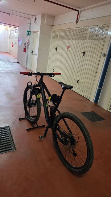 Brugt CUBE STEREO 120, RACE 2022 2022 Mountainbike — billede 3 af 10