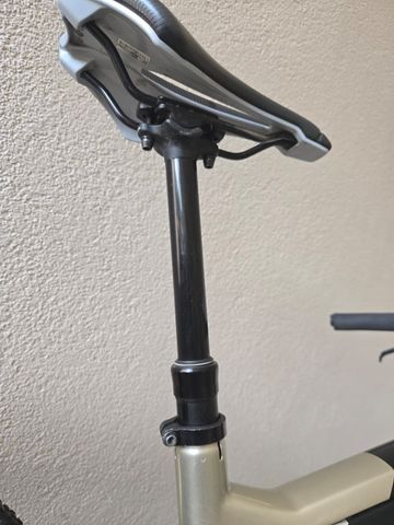Used Trek Supercaliber 9.6 2022 2022 Mountainbike, Black — image 11 of 12