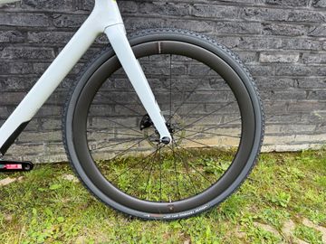 Used Cervélo Aspero SRAM Rival eTap AXS 2025 Road & Gravel, White — image 7 of 7