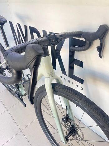 Used CUBE NUROAD C:62, EX 2025 2025 Road & Gravel, White — image 7 of 9