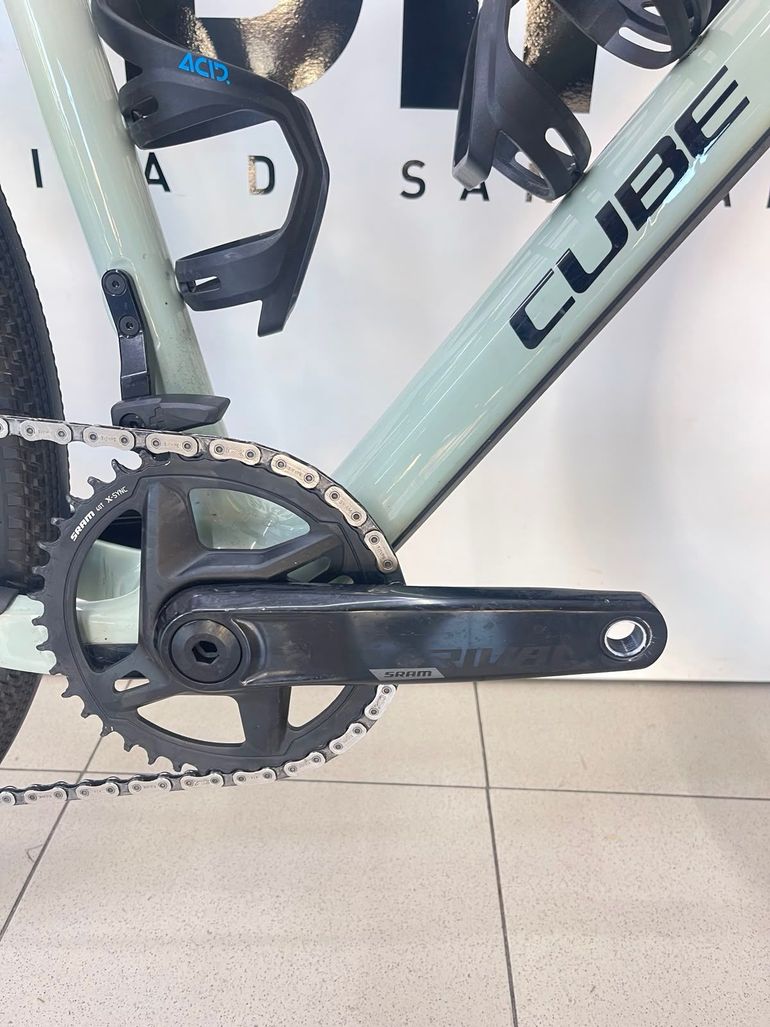 Used CUBE NUROAD C:62, EX 2025 2025 Road & Gravel, White — image 8 of 9