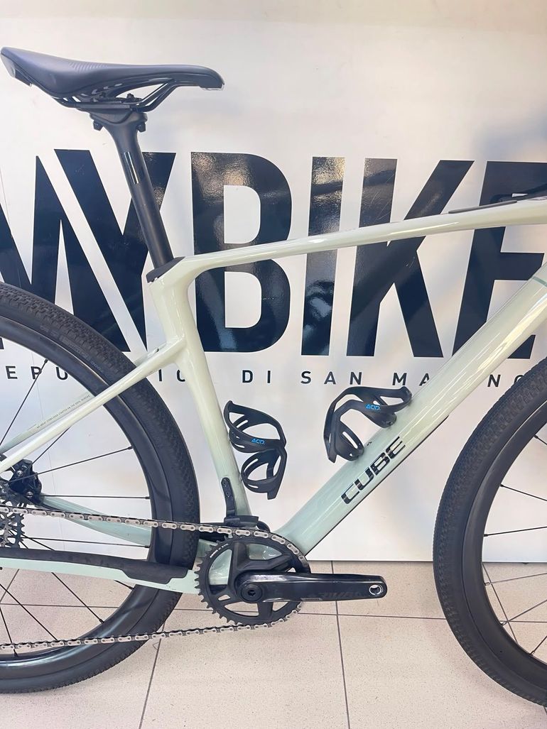 Used CUBE NUROAD C:62, EX 2025 2025 Road & Gravel, White — image 4 of 9