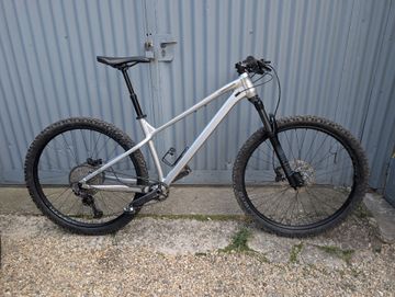 Cannondale Habit Shimano Deore XT 2024 MTB usato
