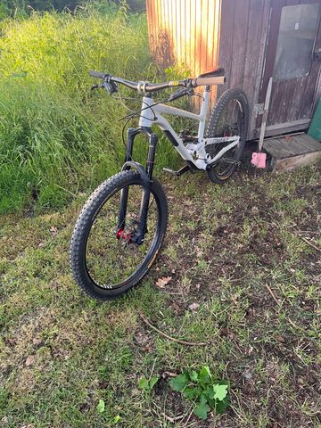 Used Commencal CLASH ORIGIN 2020 2020 Mountainbike, White, 27.5 — image 3 of 5