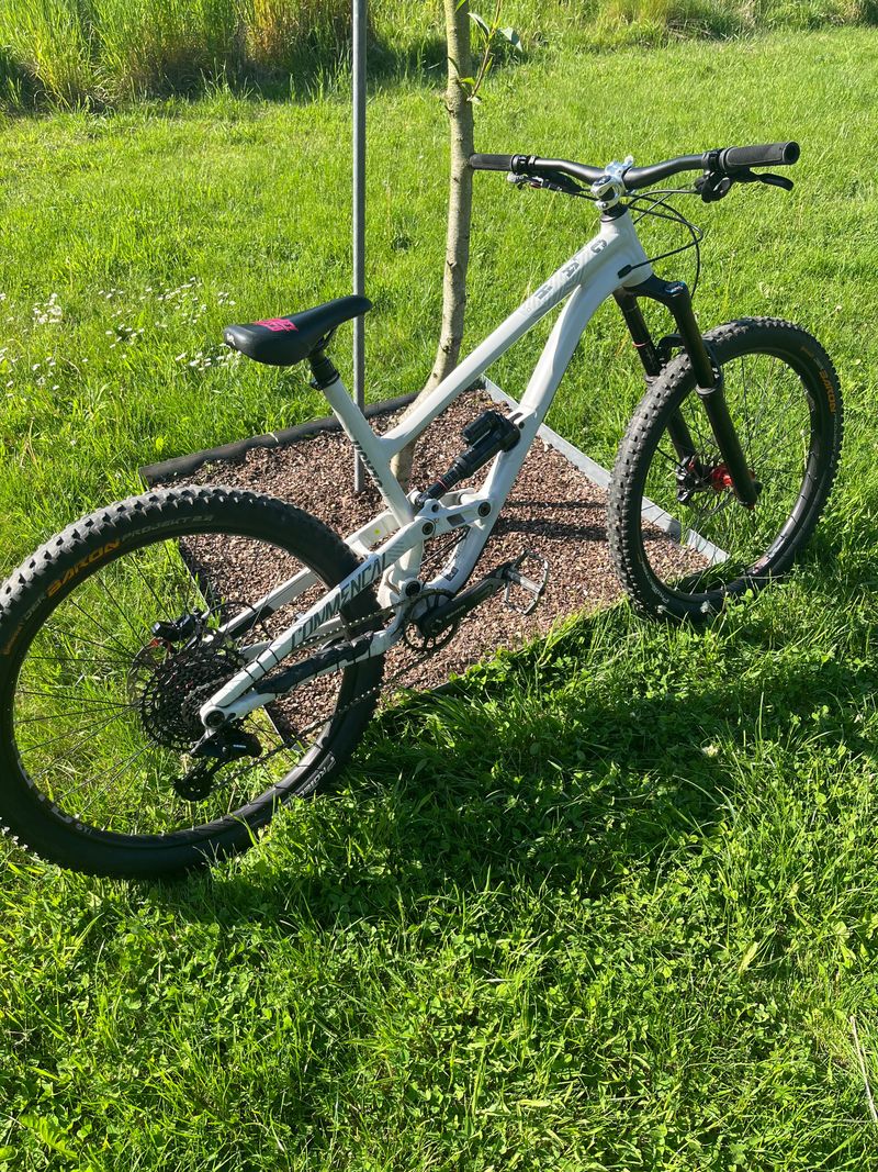 Used Commencal CLASH ORIGIN 2020 2020 Mountainbike, White, 27.5 — image 2 of 5