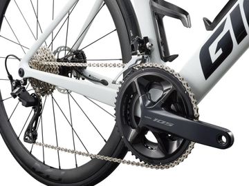 Used Giant Propel Advanced 2 2027 2027 Road & Gravel, White — image 3 of 11