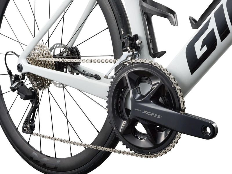 Used Giant Propel Advanced 2 2027 2027 Road & Gravel, White — image 3 of 11