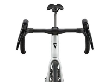Used Giant Propel Advanced 2 2027 2027 Road & Gravel, White — image 5 of 11