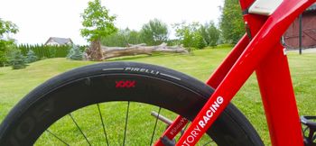 Used Trek Madone SLR 8 Disc 2019 2019 Road & Gravel, Red — image 4 of 10
