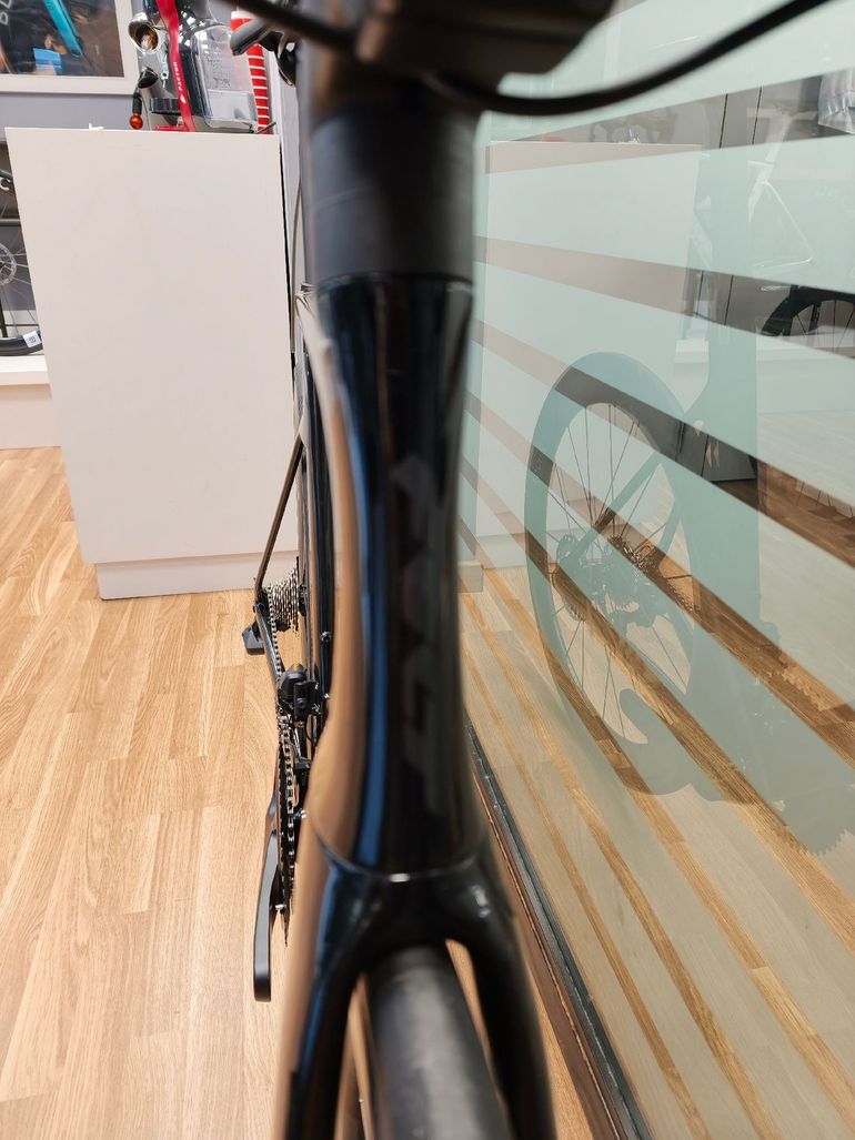 Używany Felt AR Advanced Ultegra Di2 2025 2025 Road & Gravel — zdjęcie 8 z 19