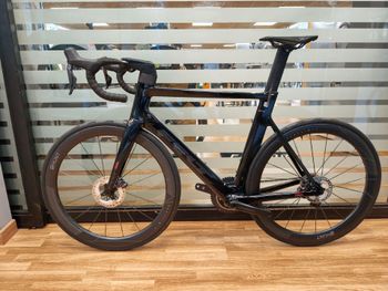 Używany Felt AR Advanced Ultegra Di2 2025 2025 Road & Gravel — zdjęcie 10 z 19