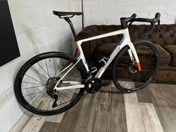 Used Berria BELADOR ELITE 105 2025 2025 Road & Gravel, White — image 2 of 18